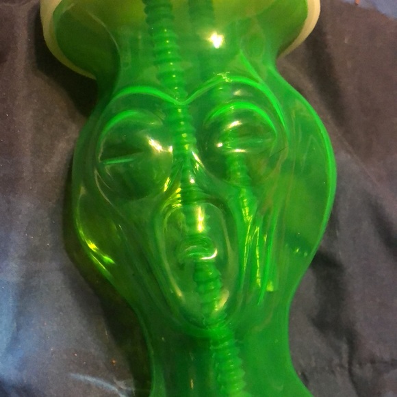 Vintage The Martian By BETRAS 16” Tall Neon Green Alien Drink Bottle With Straw - Picture 7 of 12